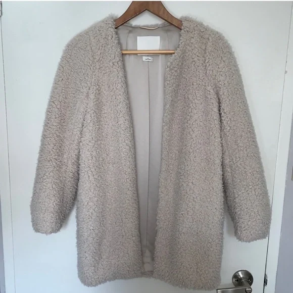 Wilfred Labratorie Coat - Picture 2 of 5